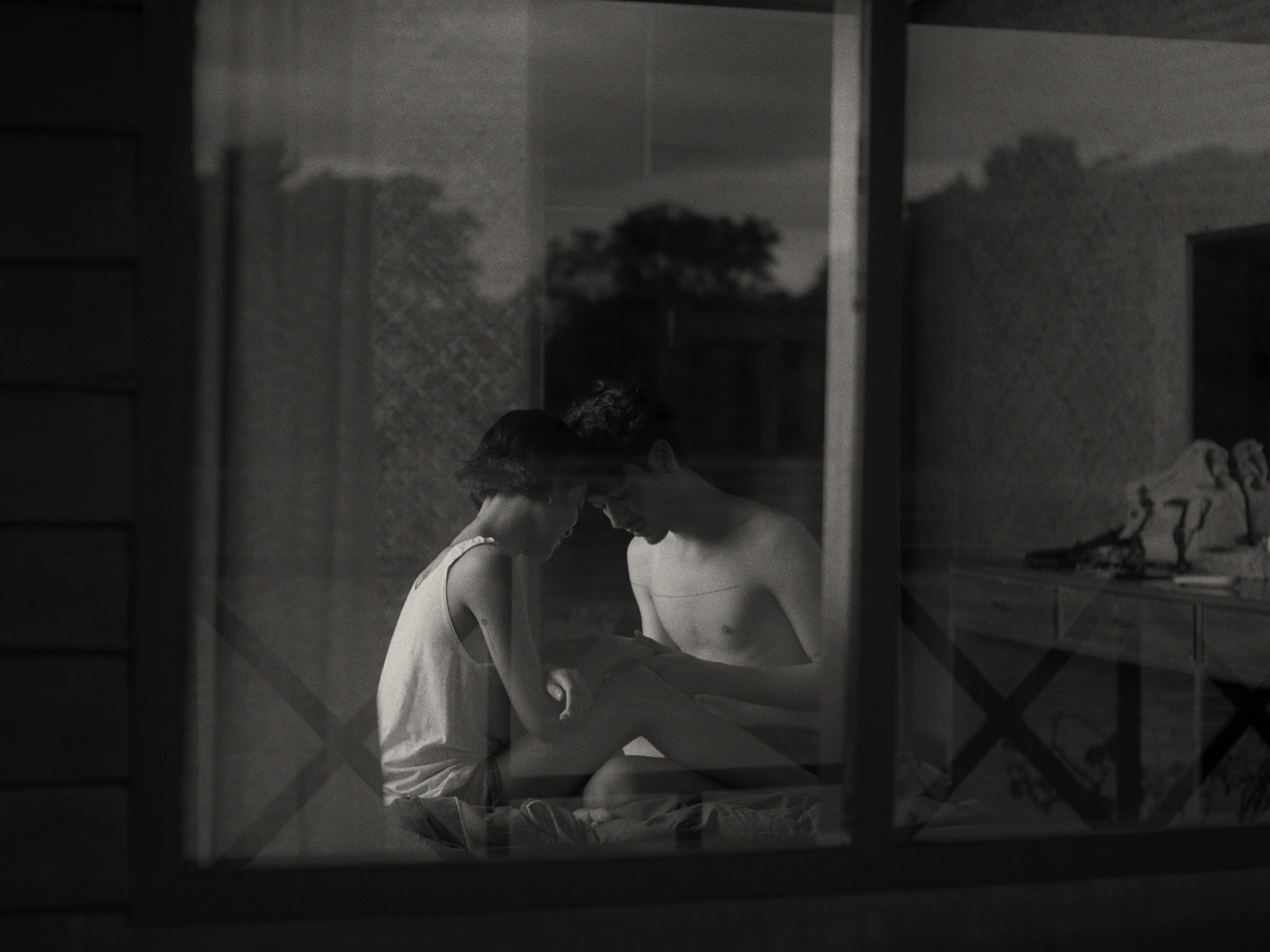 Review: ‘Come Here’ (2021) dir. by Anocha Suwichakornpong