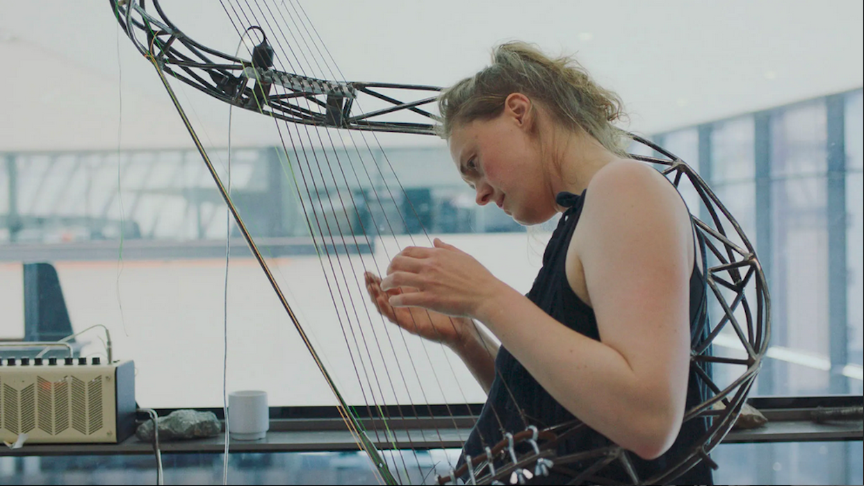 Communing in a Corporatized University: ‘Manifesto’ (2020) by Ane Hjort Guttu
